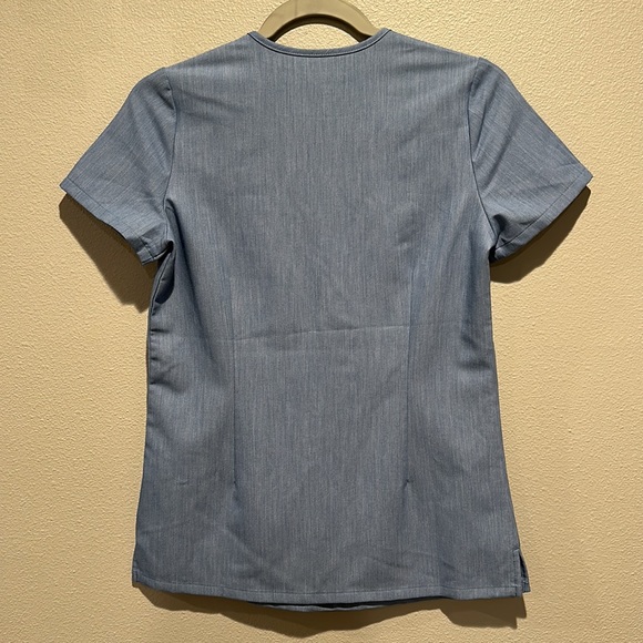 Catarina one pocket scrub top size: small XXS - Picture 7 of 7